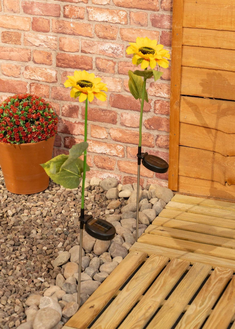 ValueLights Solar 2 Pack Sunflower Spike Lights With Integrated LED's (73cm x 14cm x 14cm)