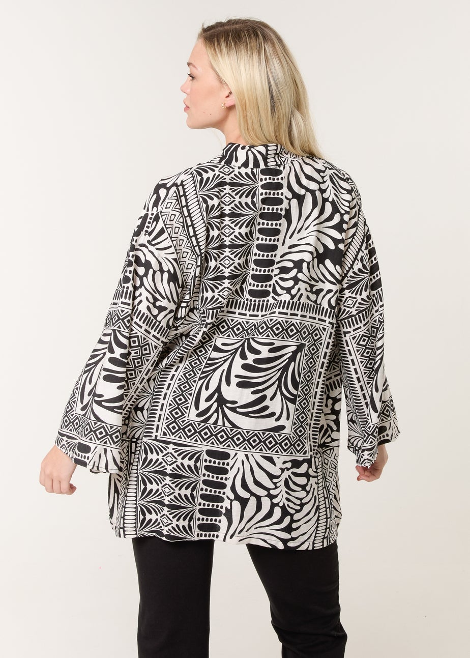 Blue Vanilla Black Kimono With Geometric Print