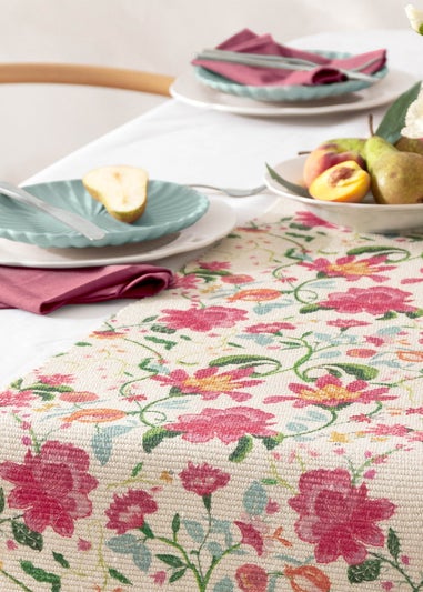 Wylder Nature Red Claudia Indoor/Outdoor Table Runner