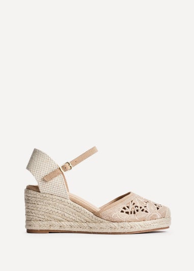 Linzi Kayla Taupe Closed Toe Wedge
