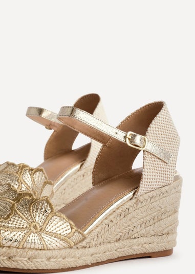 Linzi Florentina Gold Floral Embroidered Espadrille Platform Wedge