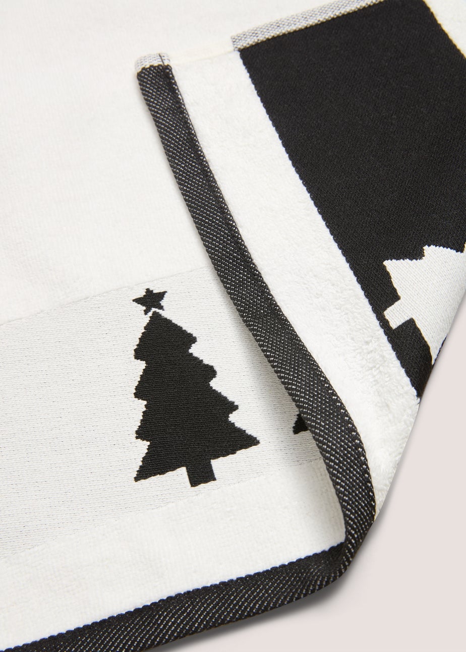 Black & White Christmas Tree Hand Towel