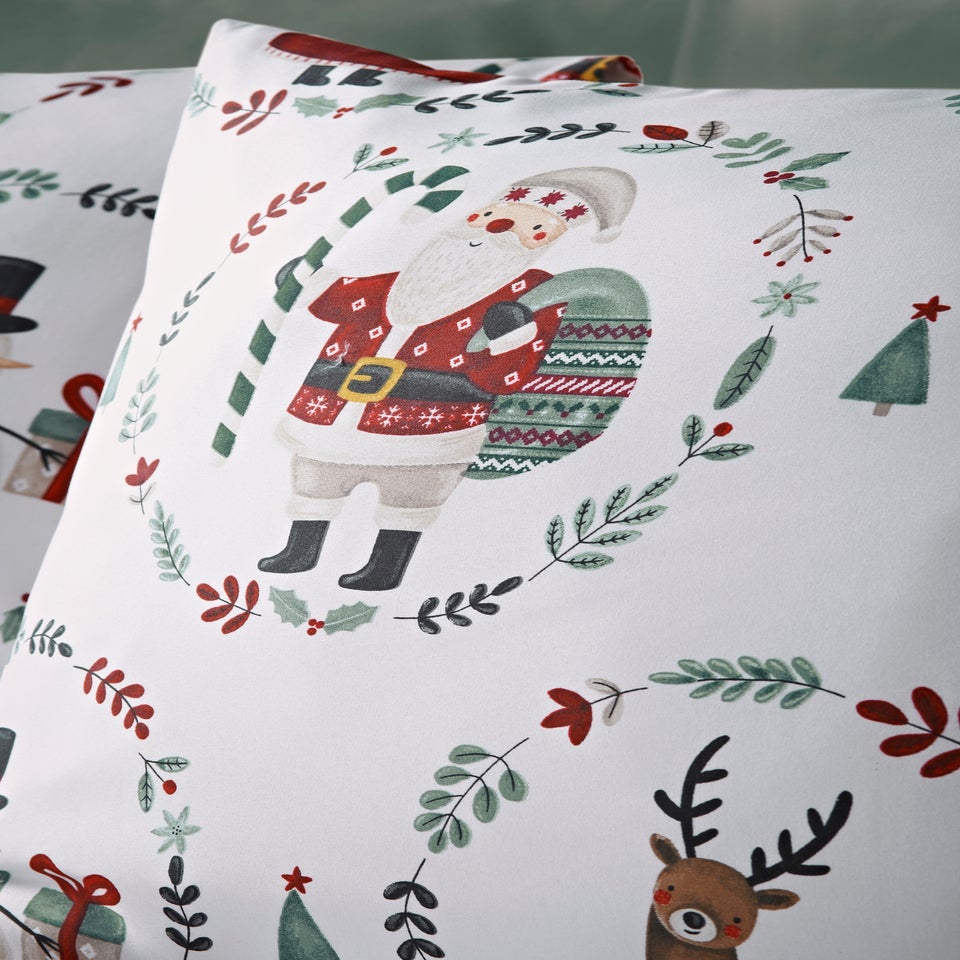 Christmas Mistletoe White Duvet Set