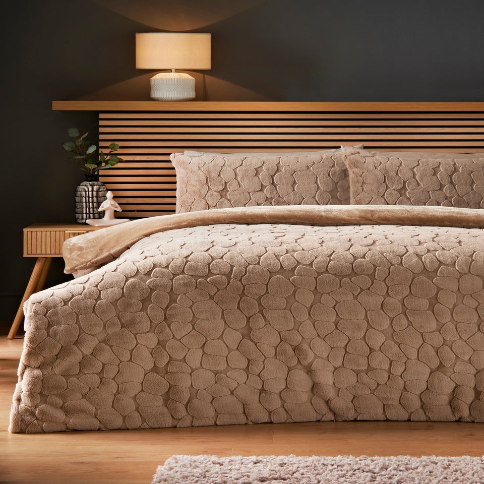 Taupe Pebble Faux Fur Duvet Set