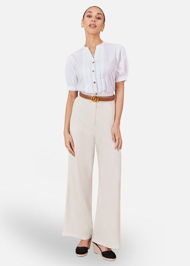 Yumi White Cotton Pleated Short Sleeve Shirt