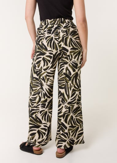 Blue Vanilla Khaki Palm Print Elastic Trousers