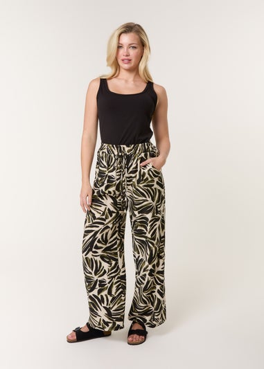 Blue Vanilla Khaki Palm Print Elastic Trousers