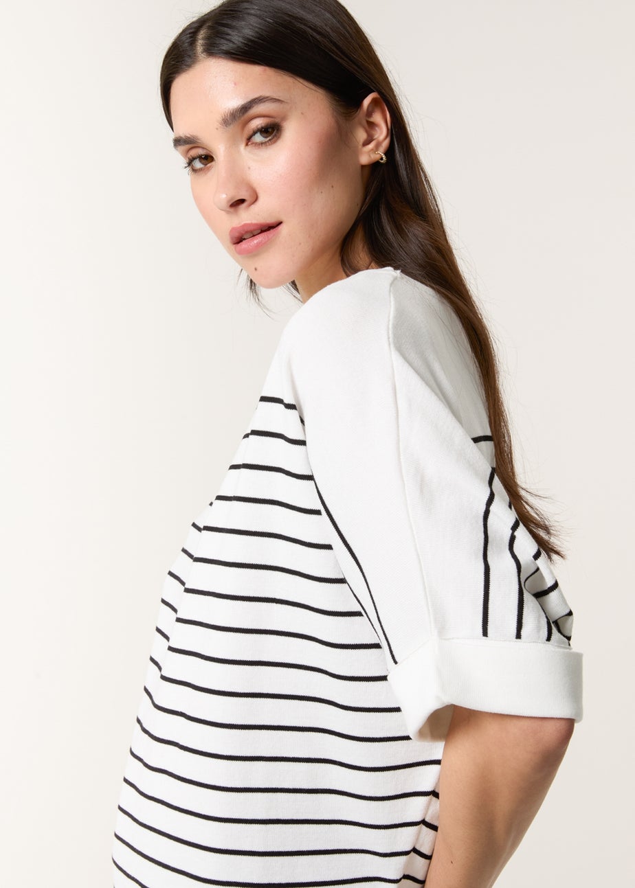 Blue Vanilla White Top With Horizontal Stripe