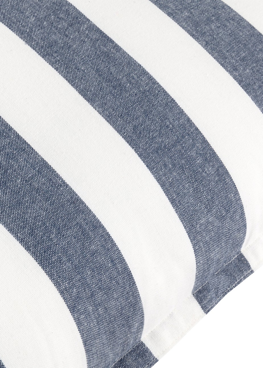 Yard Navy Hayle Cotton Outdoor Outdoor Cushion