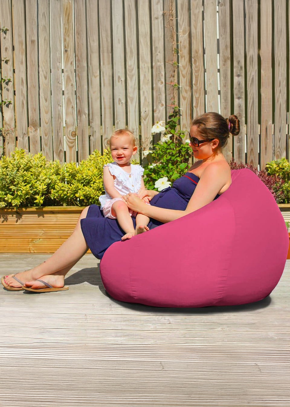 rucomfy Indoor/Outdoor Slouchbag Cerise Pink Beanbag