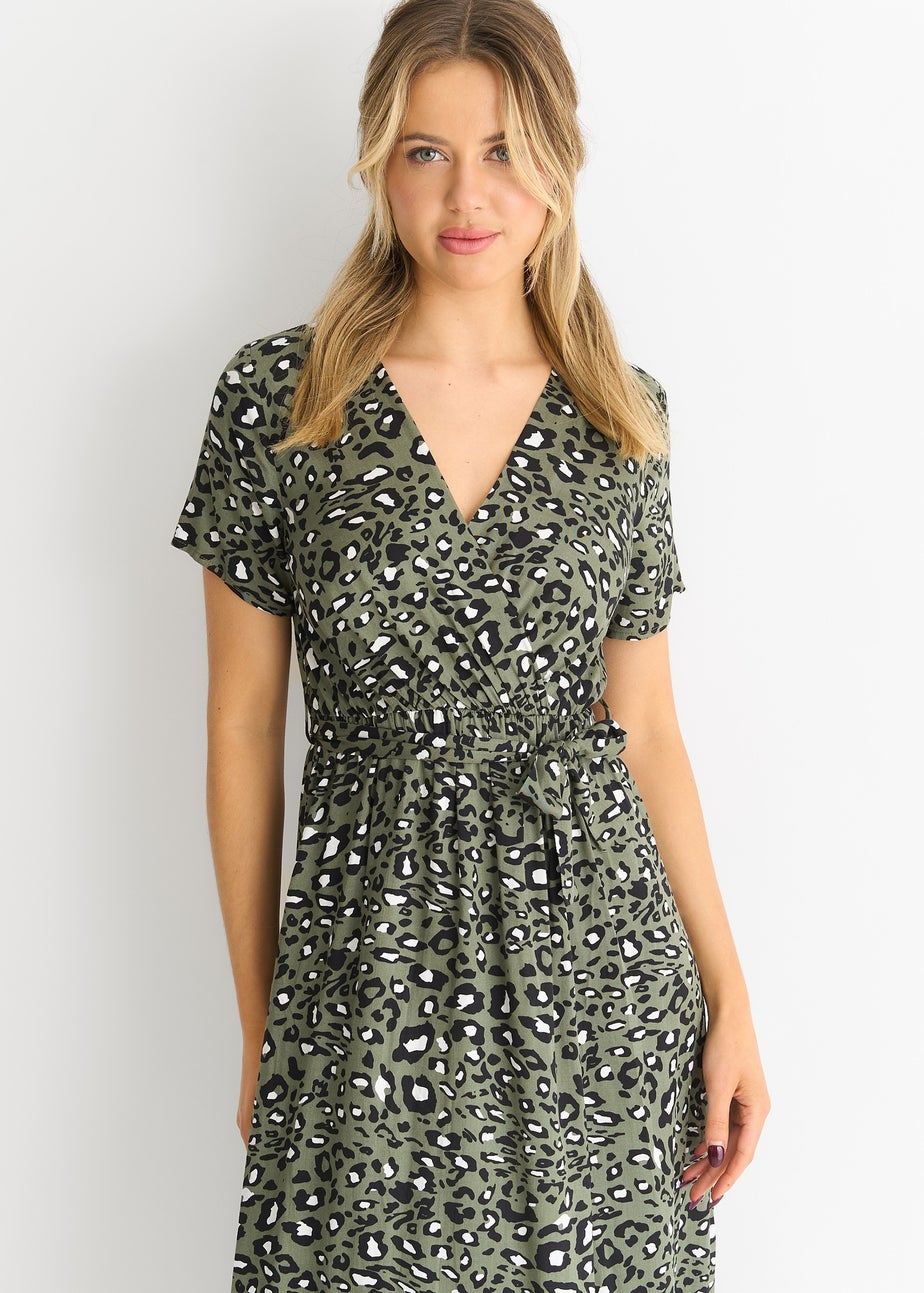 Gini London Short Sleeve Animal Print Wrap Front Midi Dress