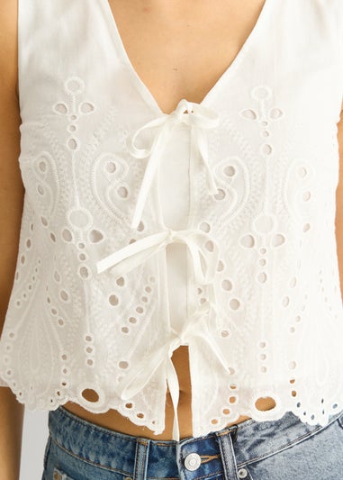 Gini London White Tie Front Broderie Waistcoat