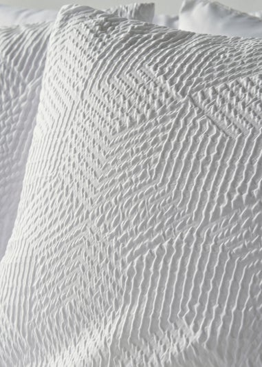 White Geometric Textured Duvet Set