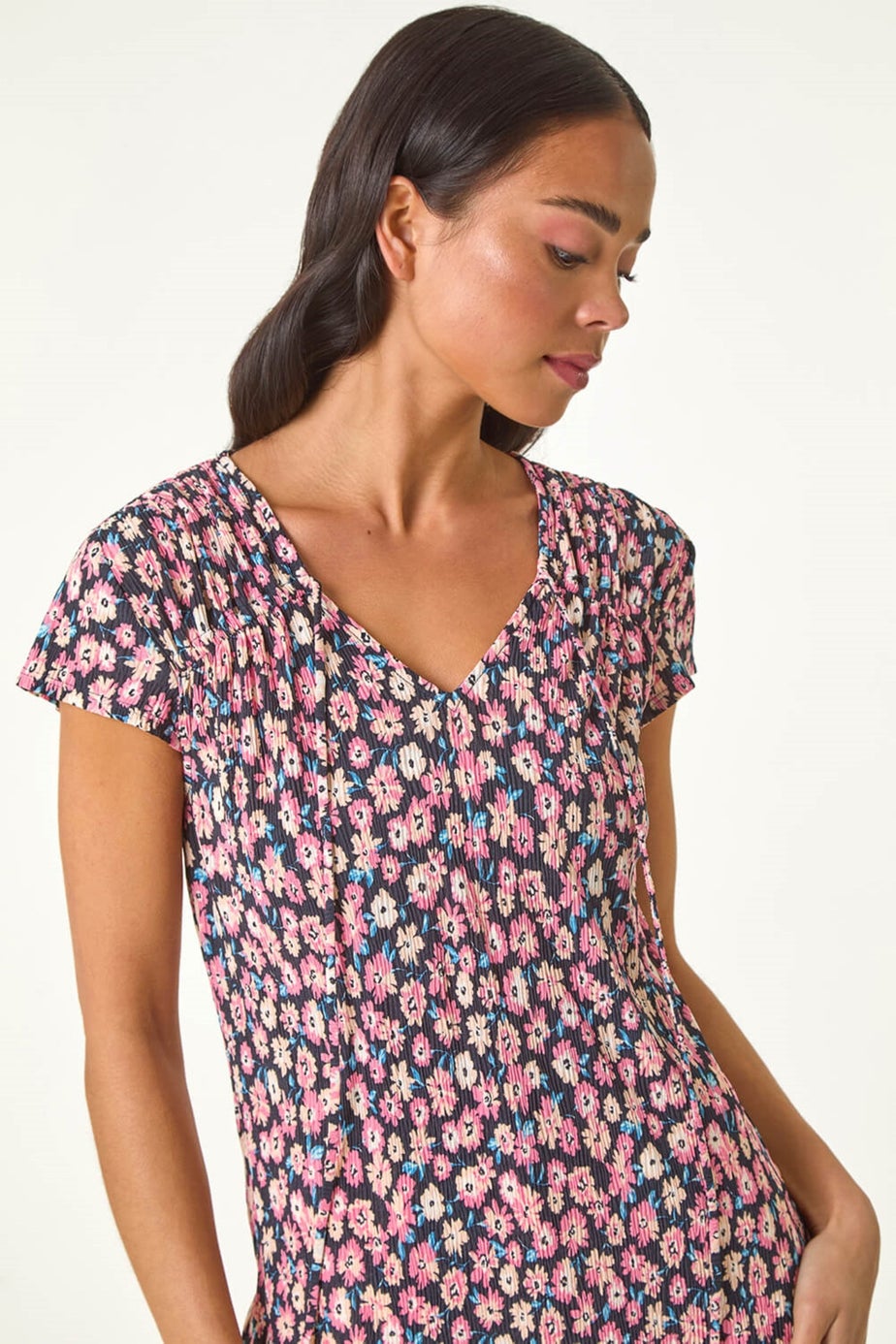Roman Pink Petite Floral Print Crinkle V Neck Top