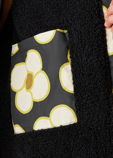 Regatta Spinning Flower Black Orla Waterproof Hydrofort Changing Robe