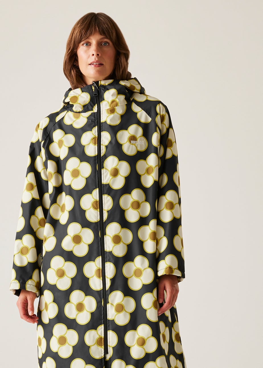 Regatta Spinning Flower Black Orla Waterproof Hydrofort Changing Robe