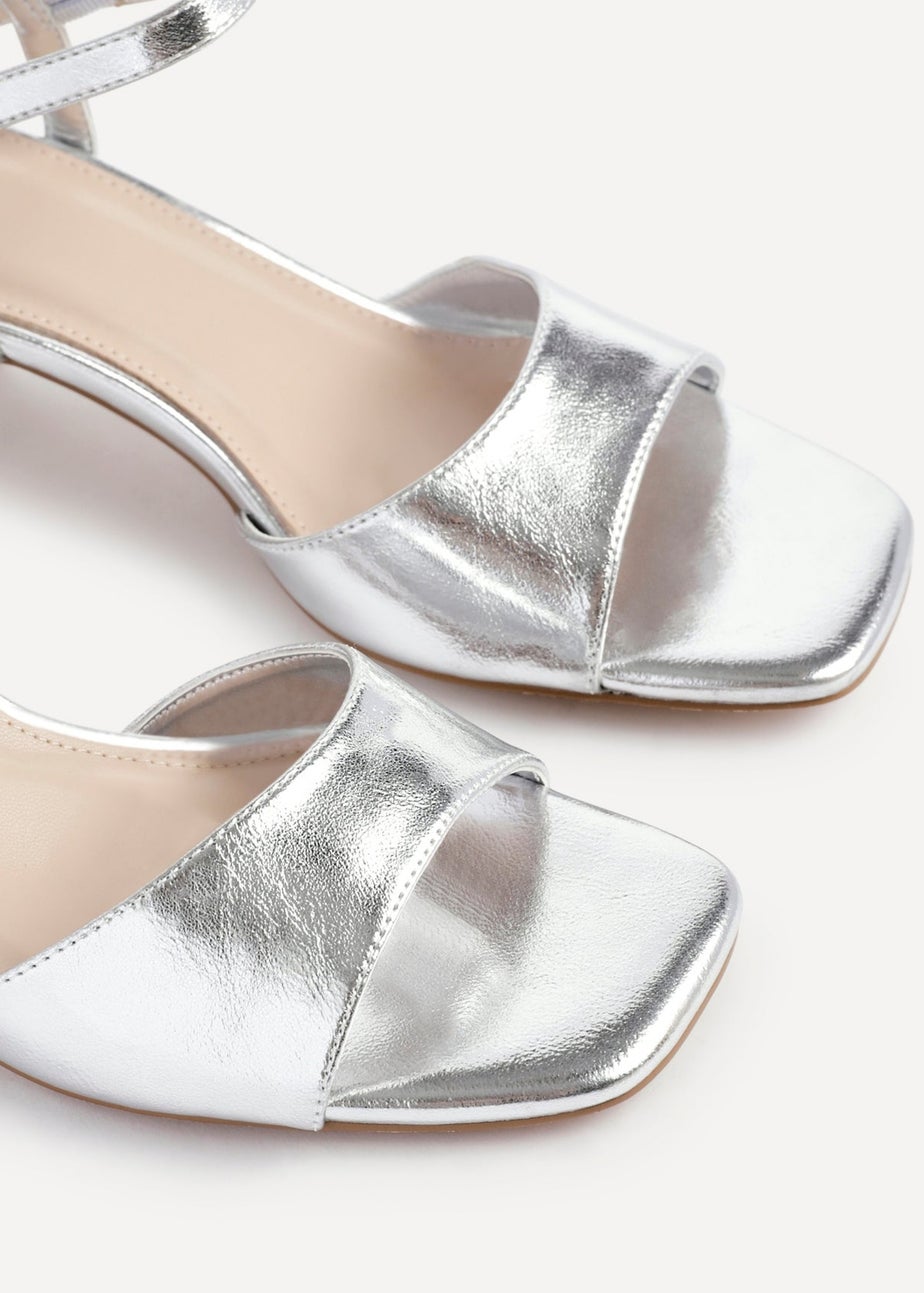 Linzi Darlene Silver Faux Leather Low Block Heeled Sandals
