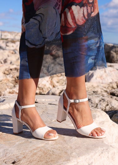 Linzi Abby White Faux Leather Closed Back Block Heel Sandal