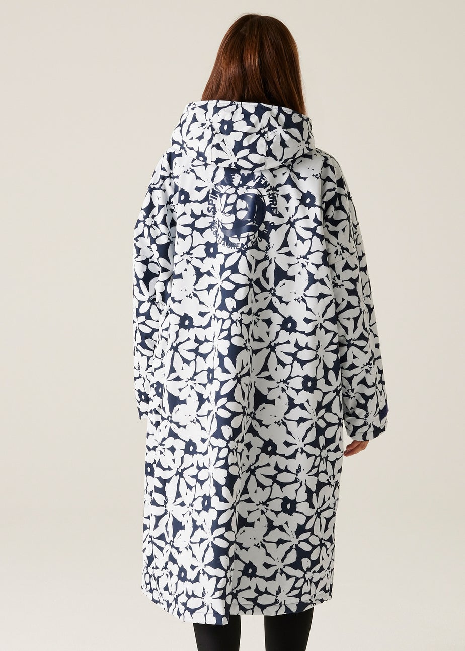 Regatta Navy/White Large Floral Changing Waterproof Hydrofort Robe