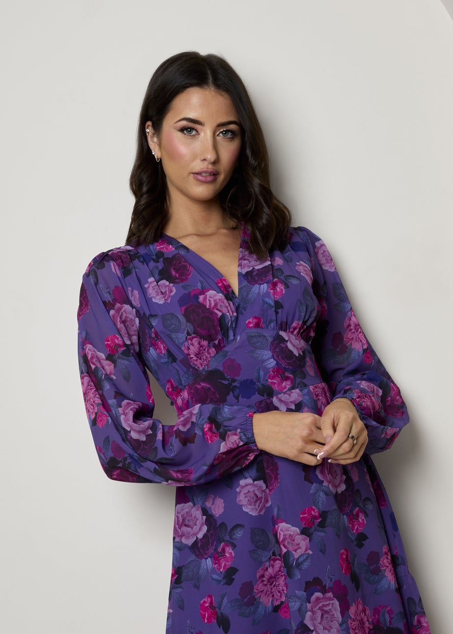 Chi Chi London Purple Plus Size V Neck Floral Printed Chiffon Dress