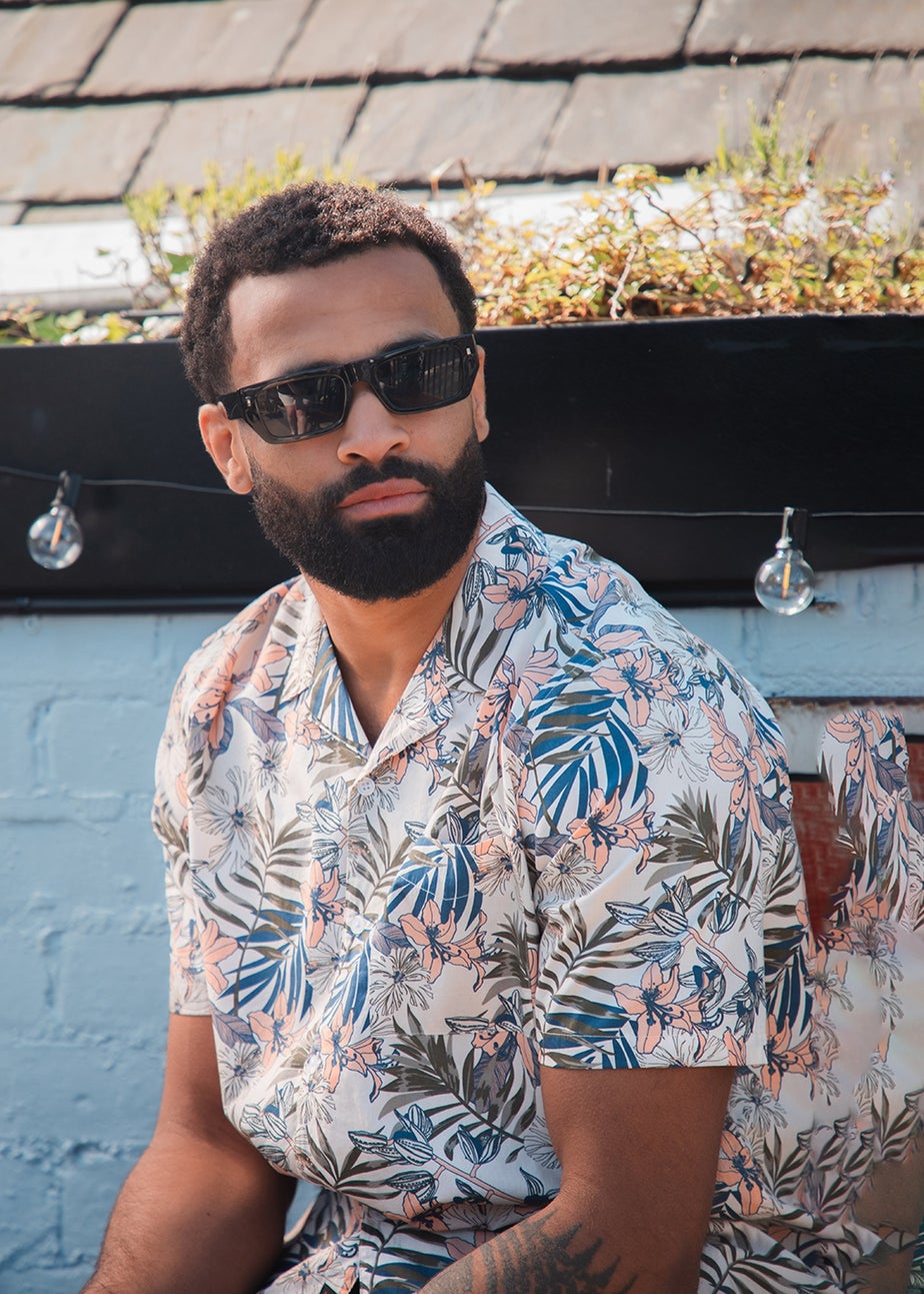 Tokyo Laundry Cream Cotton Printed Poplin Short Sleeve Shirt