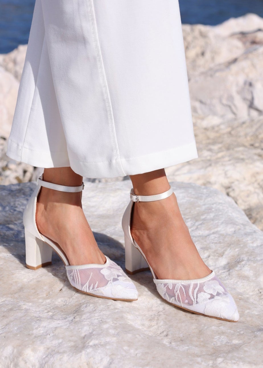 Linzi Essence Ivory Satin Floral Lace Block Court Heel