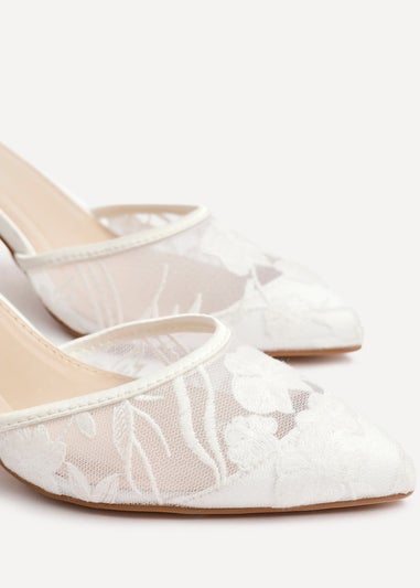 Linzi Essence Ivory Satin Floral Lace Block Court Heel