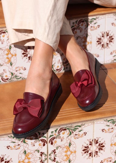 Linzi Cathy Burgundy High Shine Classic Slip On Loafer