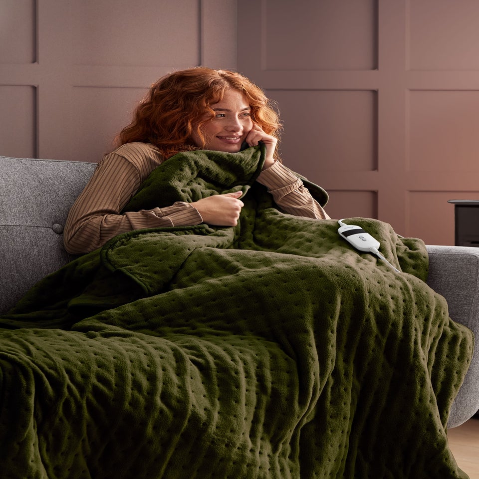 Silentnight Green Heated Fleece Throw