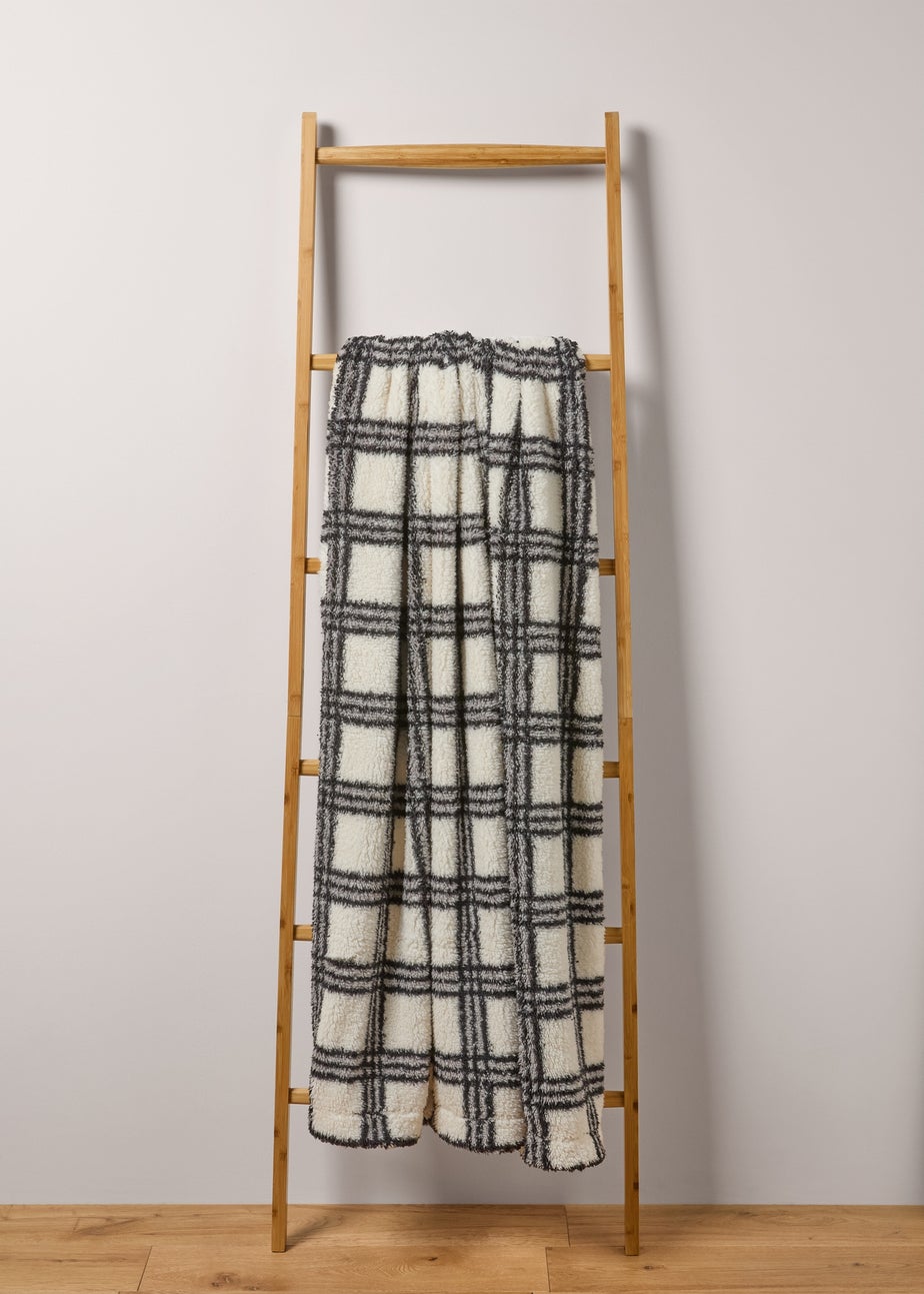 Cream & Black Stripe Teddy Throw