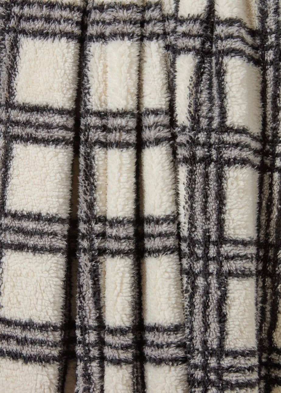 Cream & Black Stripe Teddy Throw