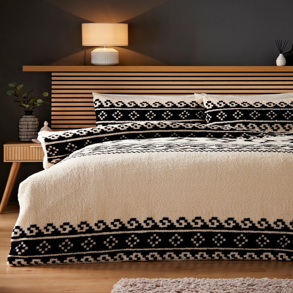 Black & Cream Fairisle Borg Duvet Set