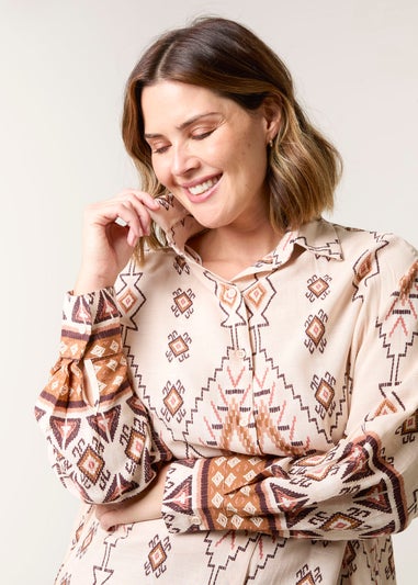 Blue Vanilla Stone Curve Geometric Print Shirt