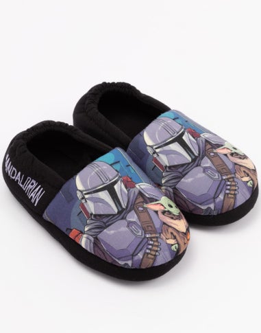 Star Wars Black The Mandalorian Kids Slippers (12-5 Older)