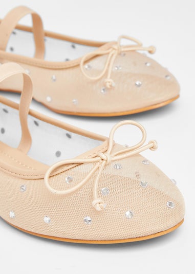 Quiz Natural Mesh Diamante Bow Pumps