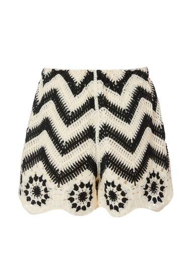 Quiz Black Crochet Scalloped Shorts