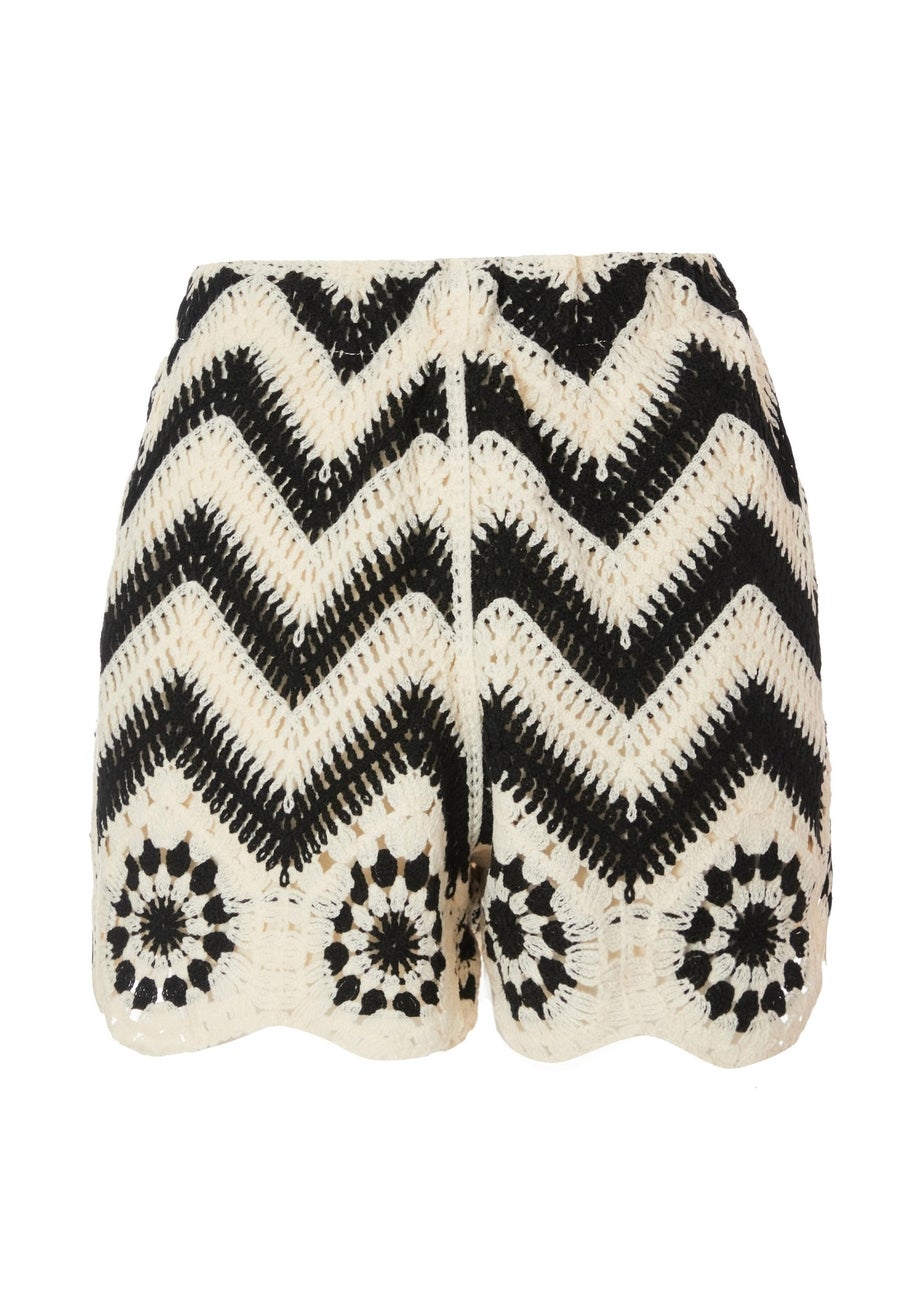 Quiz Black Crochet Scalloped Shorts
