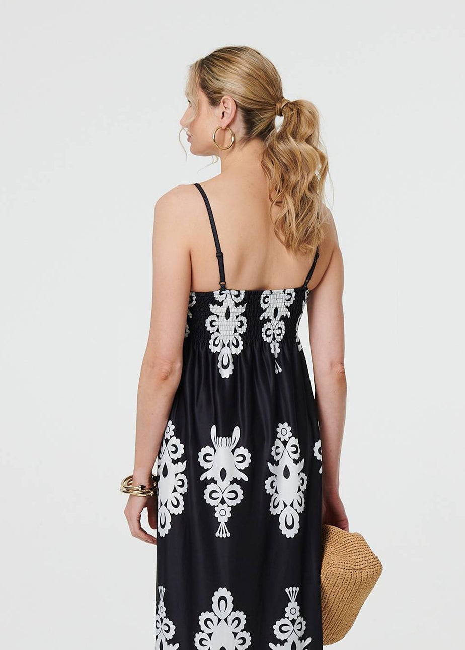 Izabel London Black & White Ikat Print Sleeveless Shirred Maxi Dress