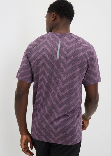 Souluxe Burgundy Jacquard Chevron T-Shirt