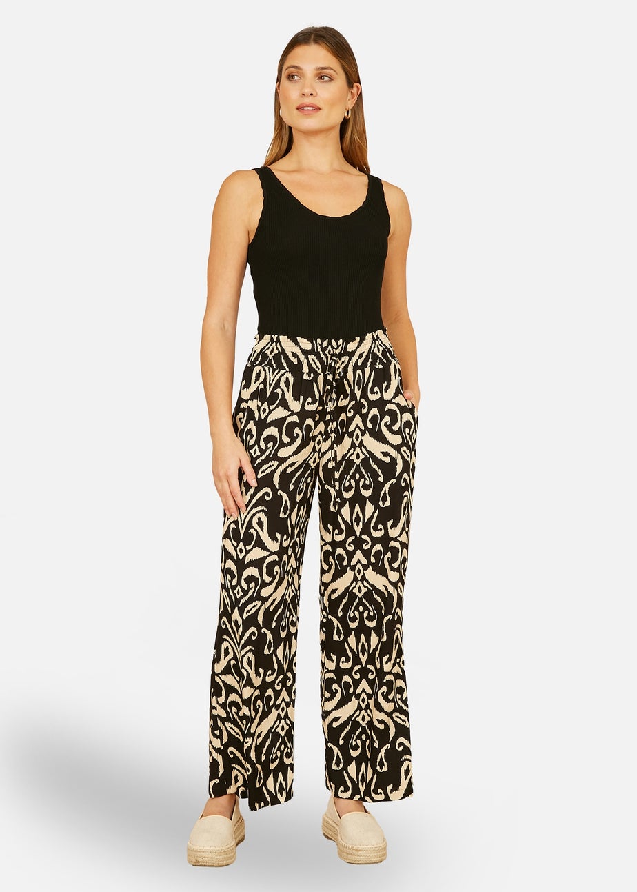 Yumi Black Fine Knit Vest Top