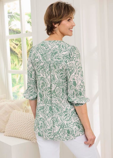 Cotton Traders Mint 3/4 Sleeve V Neck Printed Crinkle Top