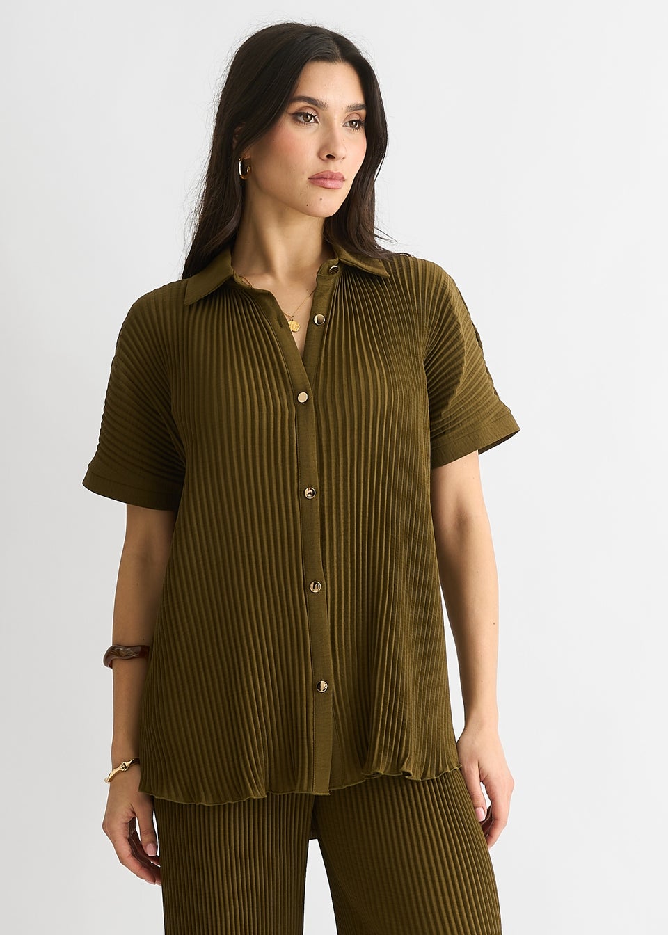 Gini London Olive Plisse Short Sleeve Oversized Shirt