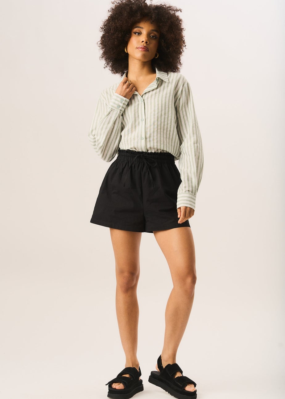 Gini London Black Draw String Short