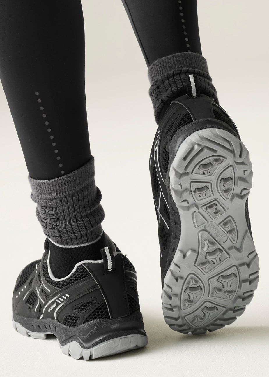 Regatta Black Cyberspace Lady Vendeavour Waterproof Isotex Walking Shoes
