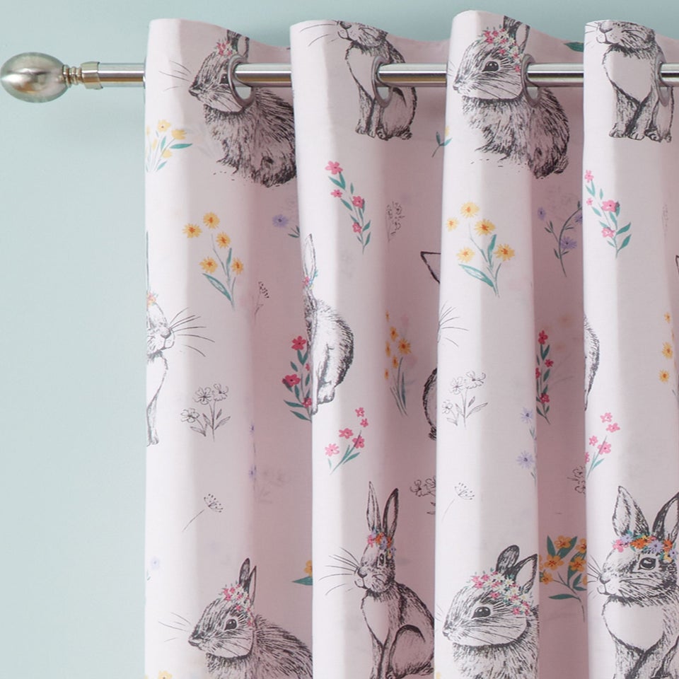 Catherine Lansfield Bunny Tails Ditsy Flowers Fully Reversible Eyelet Curtains Pink