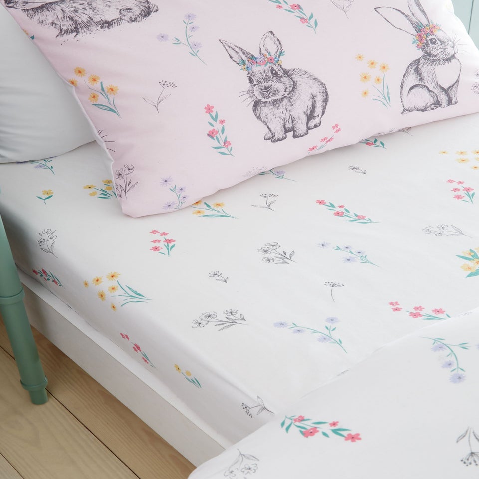 Catherine Lansfield White Bunny Tails Ditsy Flowers Fitted Sheet