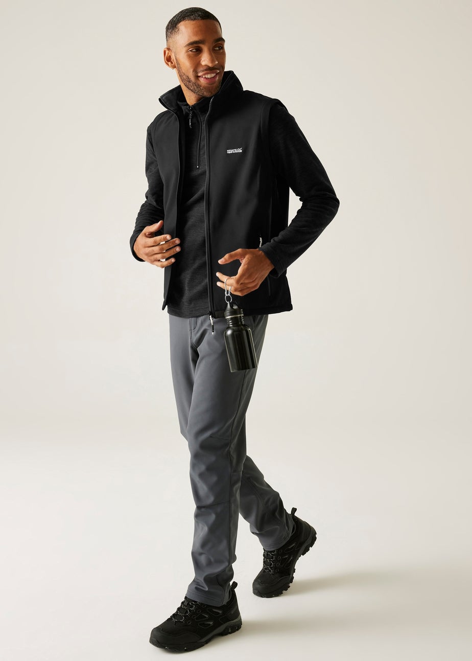 Regatta Black Bradwell III Water Repellent Softshell Bodywarmer