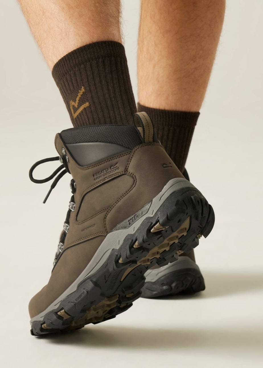 Regatta Peat Holcombe Classic Waterproof Breathable Isotex Walking Boots