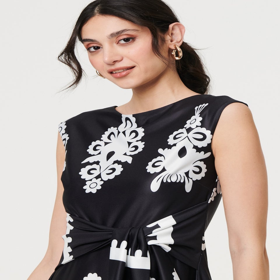Izabel London Black & White Ikat Print Tie Front Knee Length Dress