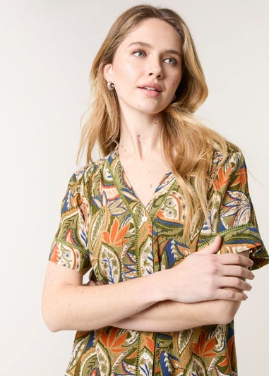 Blue Vanilla Green Border Print Button Front Top